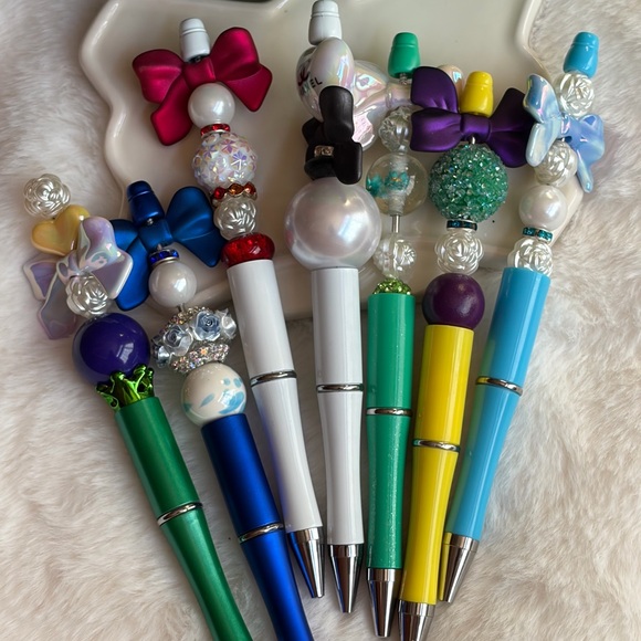 Handmade Red and White Beaded Decorative Pens with Bows - Picture 2 of 4